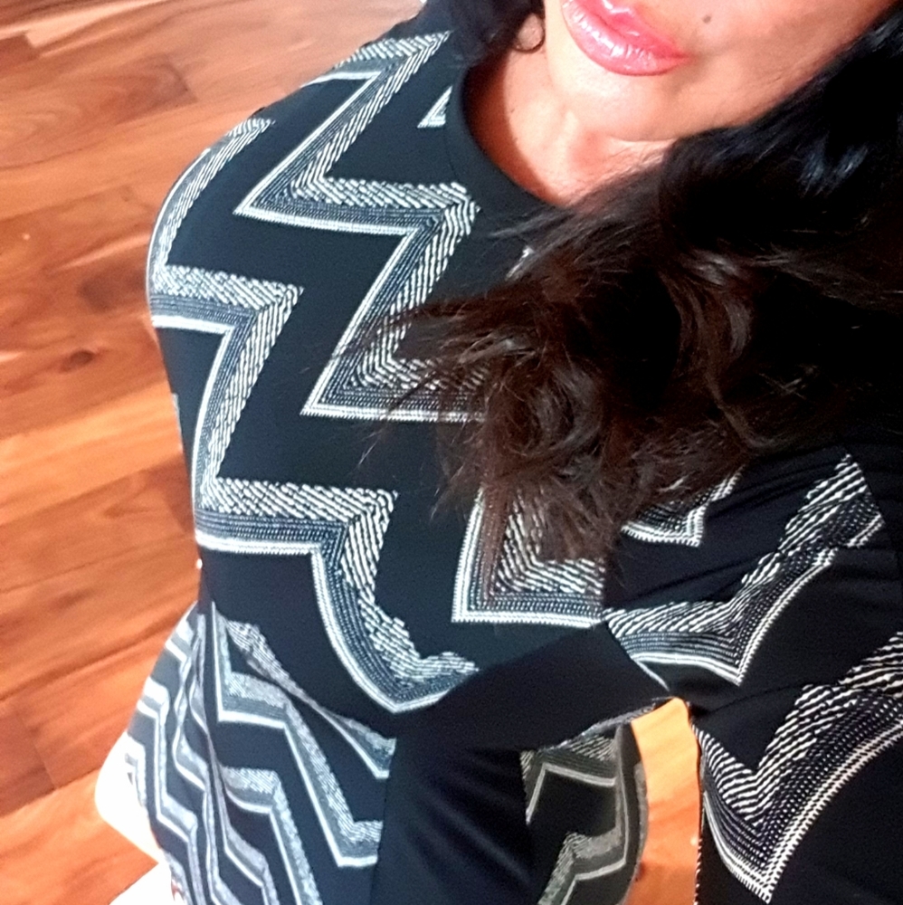 GEOMETRIC BLACK & WHITE DRESS